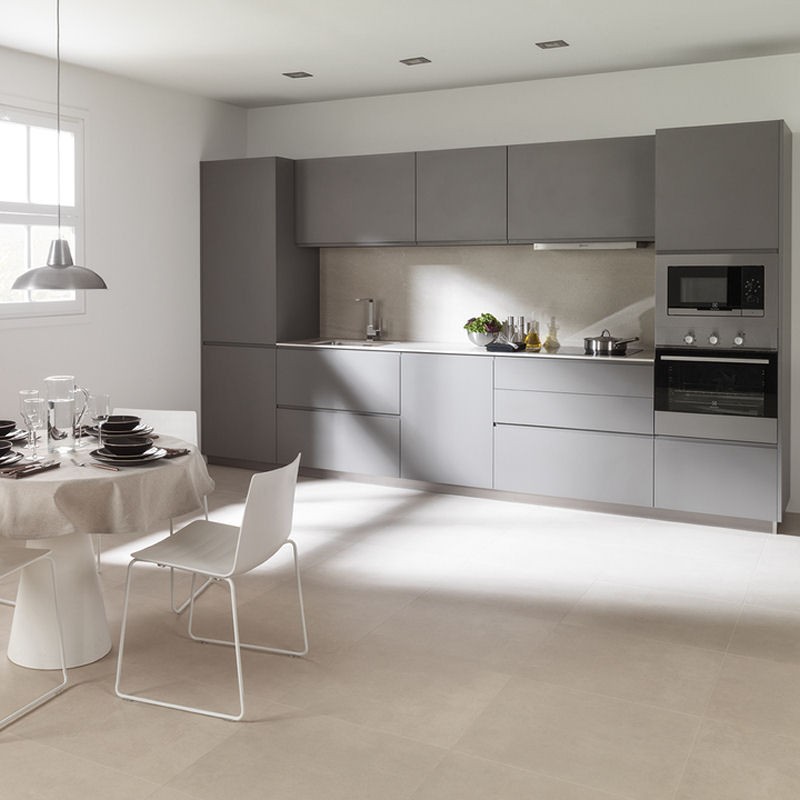 Porcelanato Blanco Marfil Mate 60x60cm en comedor diario.